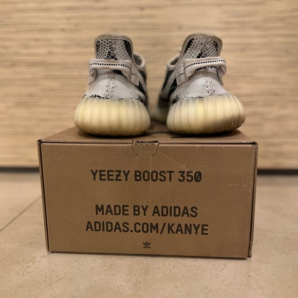 Yeezy Adidas Boost 350 V2 Zebra - Picture 4 of 5